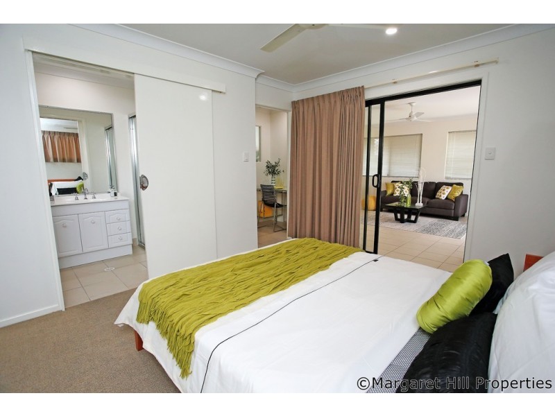 27 Springbrook Parade, Idalia QLD 4811