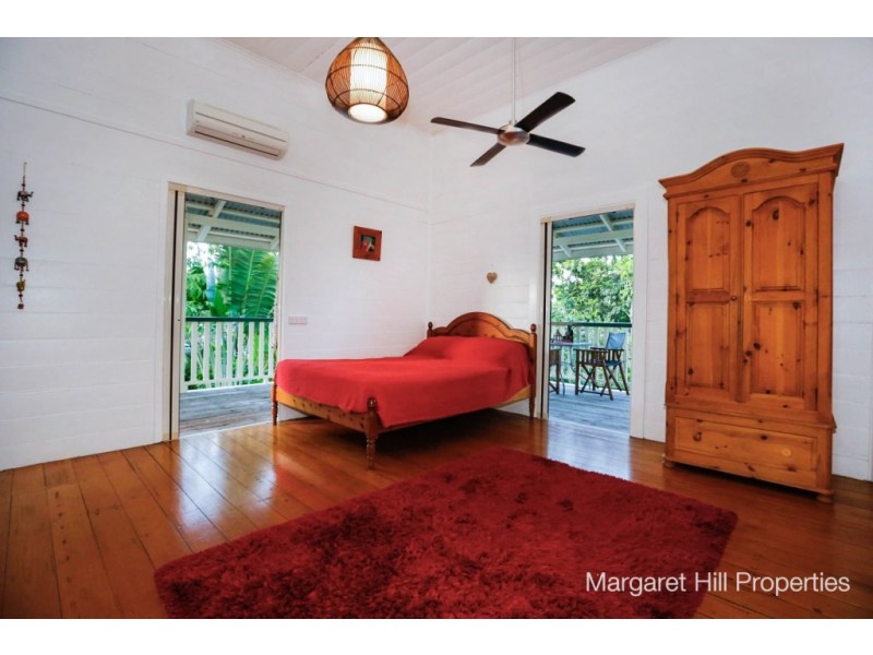 56 Queens Road, Hermit Park QLD 4812