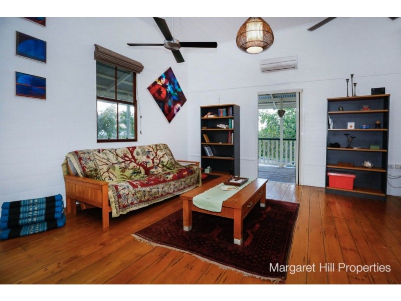 56 Queens Road, Hermit Park QLD 4812