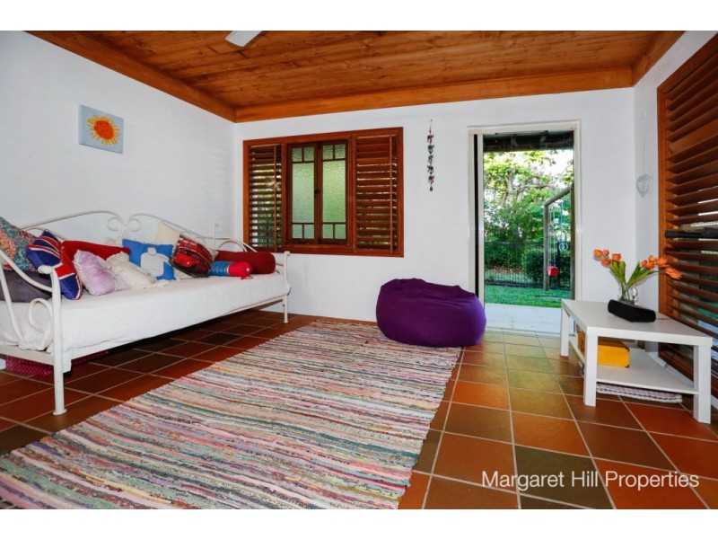 56 Queens Road, Hermit Park QLD 4812