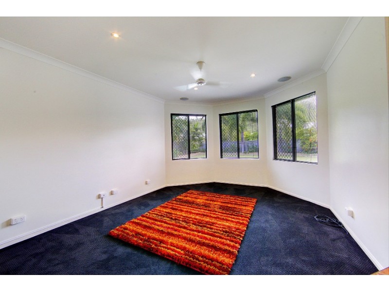 16 Monaro Circuit, Mount Louisa QLD 4814