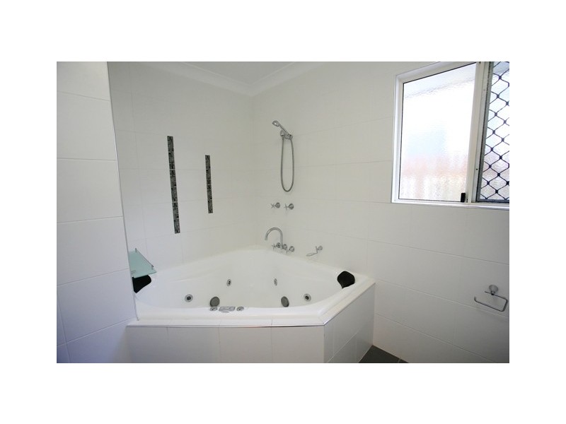 6 Calliope Close, Douglas QLD 4814