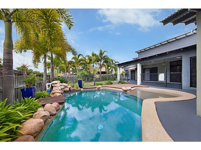 1 Sullivan Place, Kirwan QLD 4817