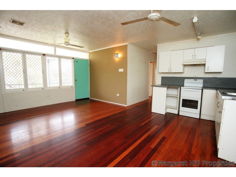 2 Arunta Street, Cranbrook QLD 4814