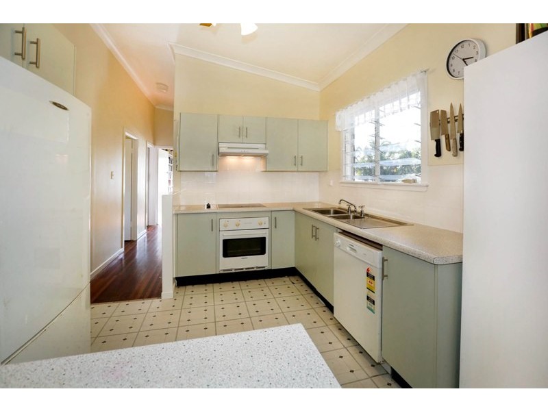 19 Werona Street, Mundingburra QLD 4812