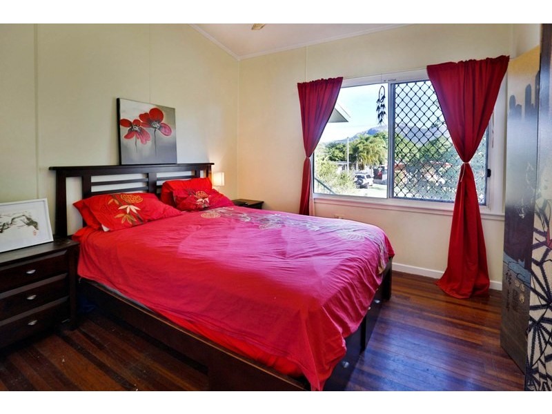 19 Werona Street, Mundingburra QLD 4812