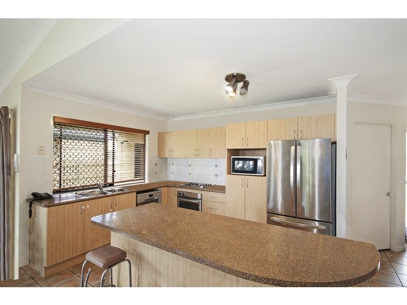 11 Scarisbrick Drive, Kirwan QLD 4817