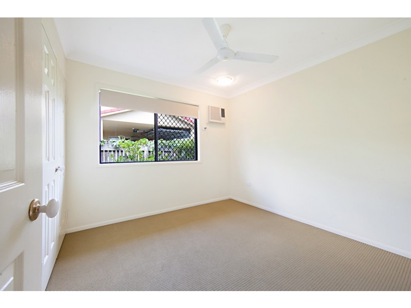 10 Crestbrook Drive, Mount Louisa QLD 4814