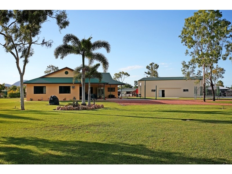 13 Vanessa Court, Rupertswood QLD 4817