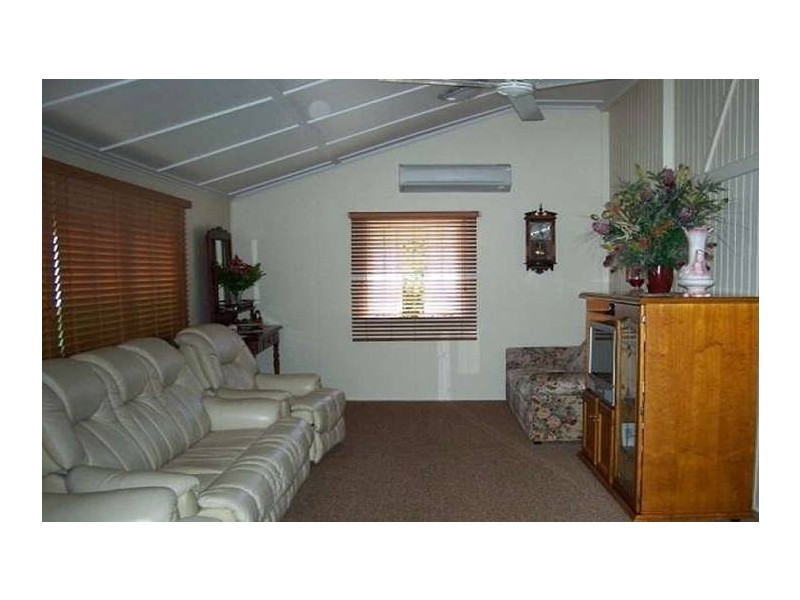 83-85 Bowen Road, Rosslea QLD 4812