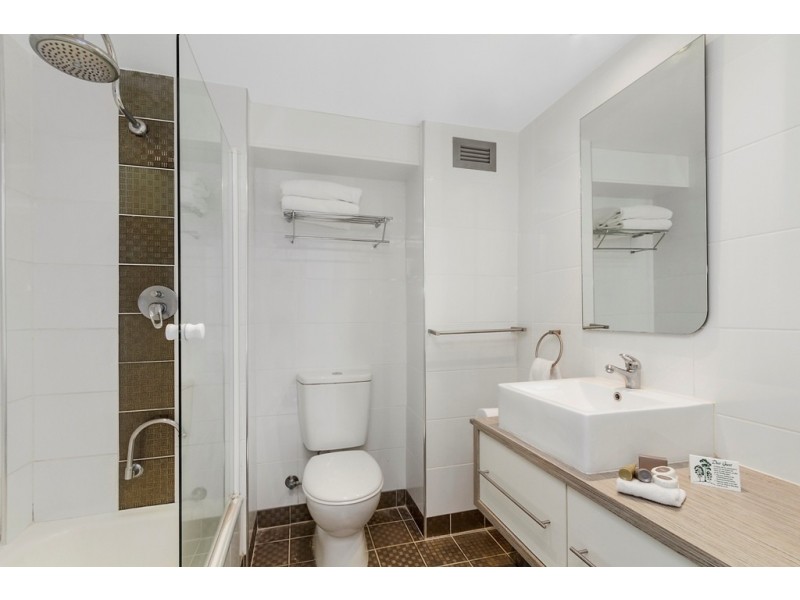 202/75-77 The Strand, North Ward QLD 4810