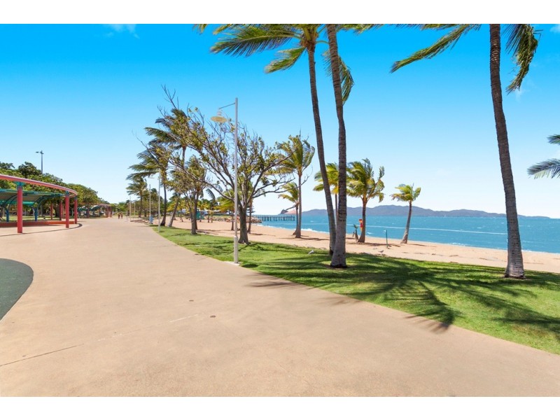 202/75-77 The Strand, North Ward QLD 4810