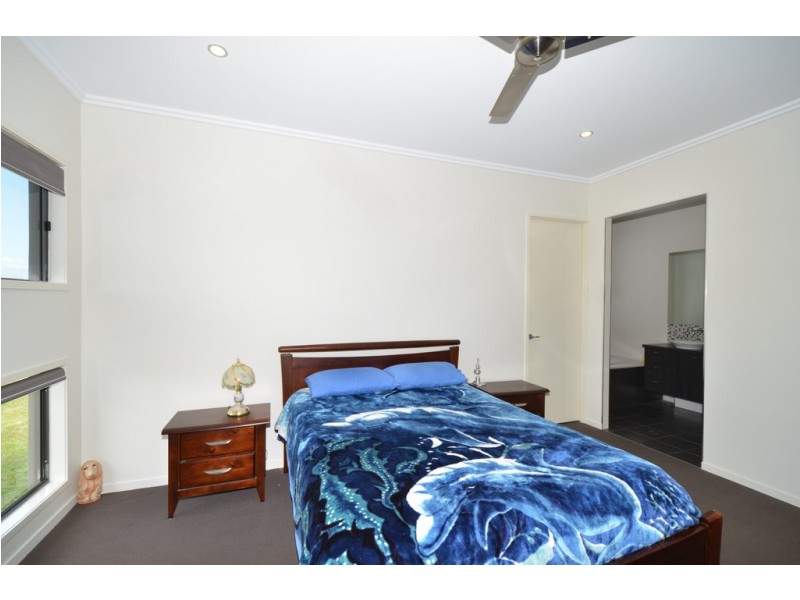 11 Brush Cherry Street, Mount Low QLD 4818