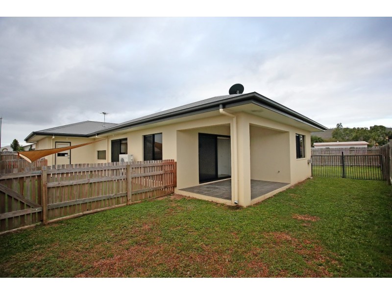 15 Hollanders Crescent, Kelso QLD 4815