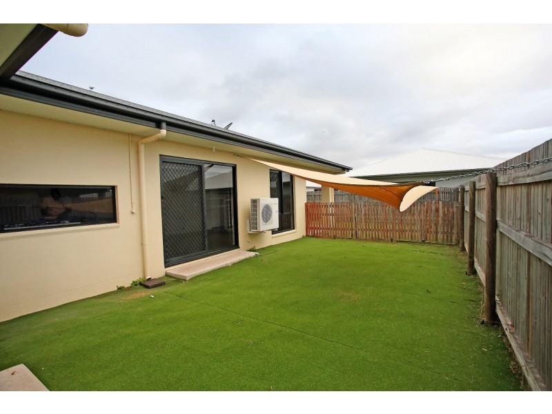 15 Hollanders Crescent, Kelso QLD 4815