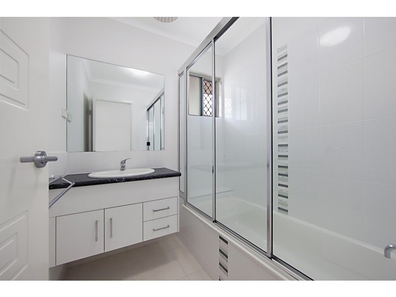 127 Daydream Circuit, Burdell QLD 4818