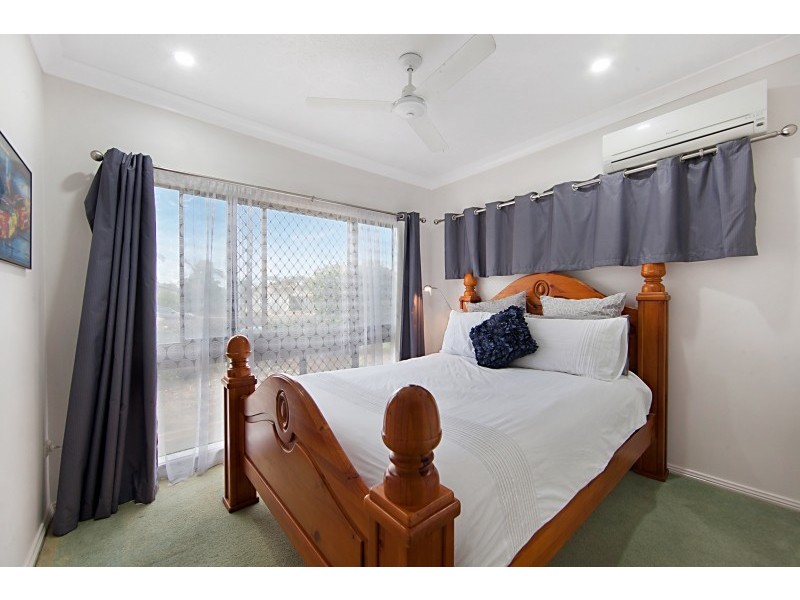 30 Hinchinbrook Drive, Thuringowa Central QLD 4817