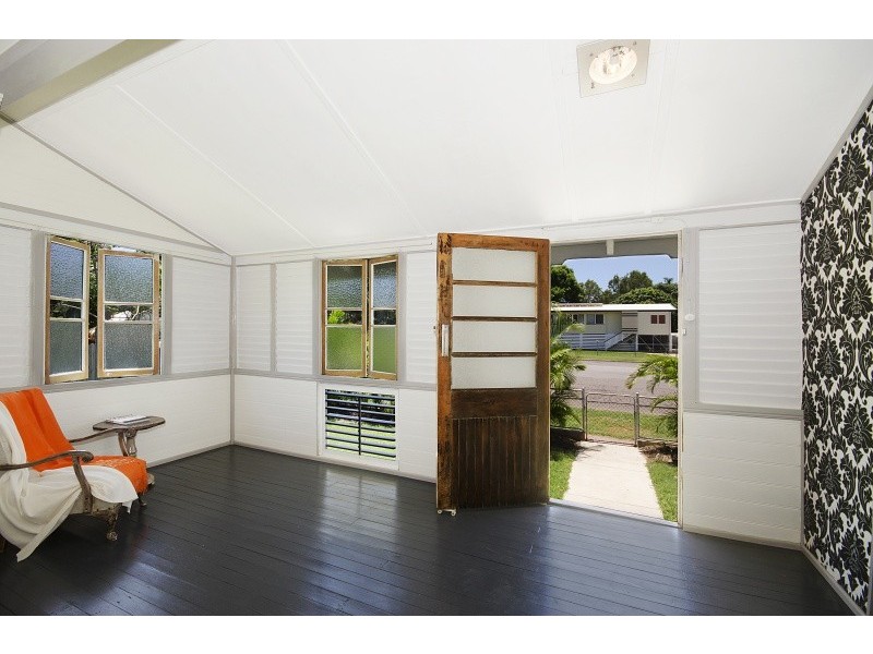 7 Sixth Avenue, South Townsville QLD 4810