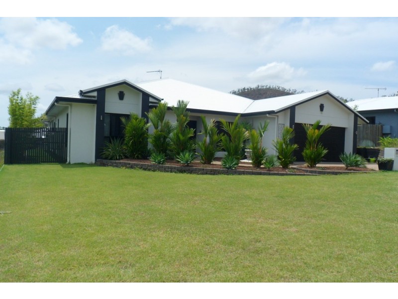 41 Minaret Way, Mount Louisa QLD 4814