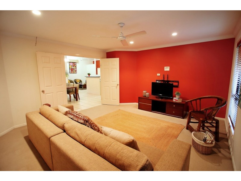 6 Westminster Mews, Douglas QLD 4814