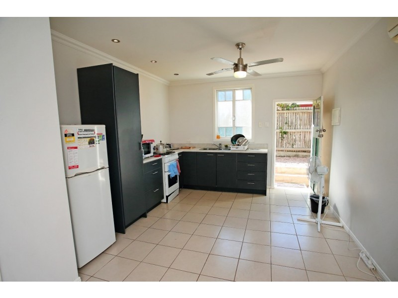 28 Nelson Street, South Townsville QLD 4810