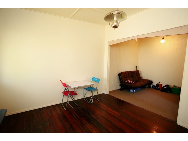 28 Nelson Street, South Townsville QLD 4810