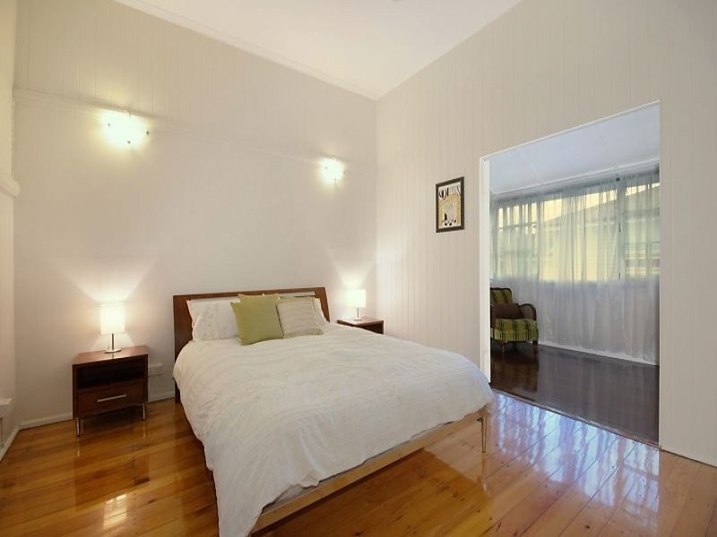 15 Hodel Street, Hermit Park QLD 4812