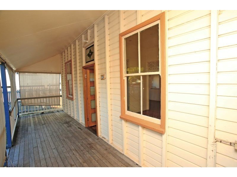 15 Portland Street, Hyde Park QLD 4812