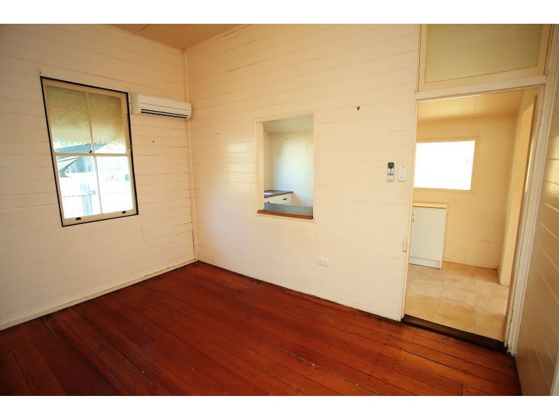 15 Portland Street, Hyde Park QLD 4812