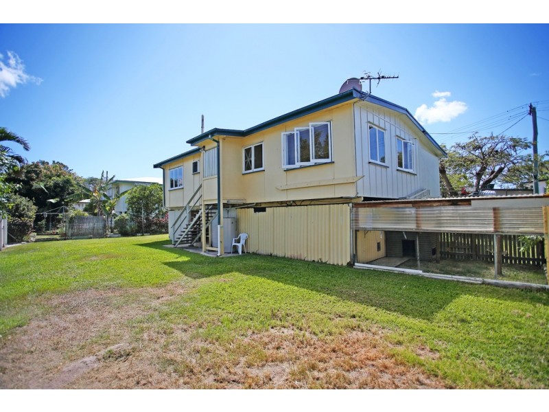 3 Illoura Street, Cranbrook QLD 4814