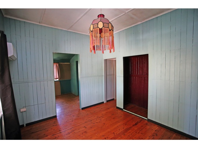 18 Abbott Street, Oonoonba QLD 4811