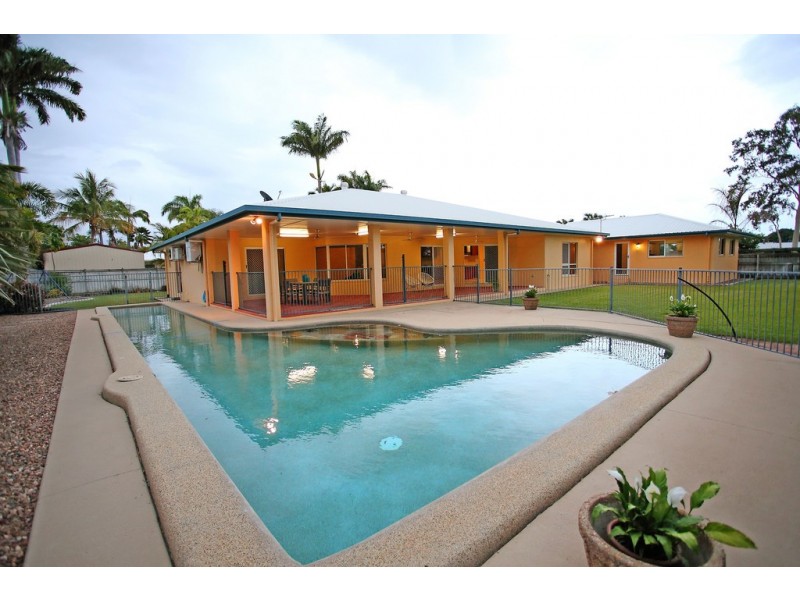 38A Golf Links Drive, Kirwan QLD 4817