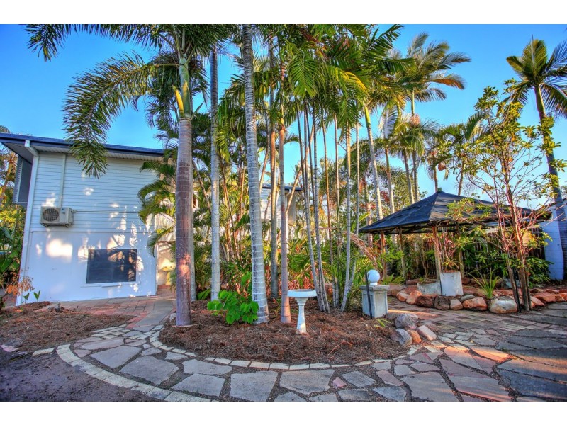 73 Campbell Street, Hermit Park QLD 4812