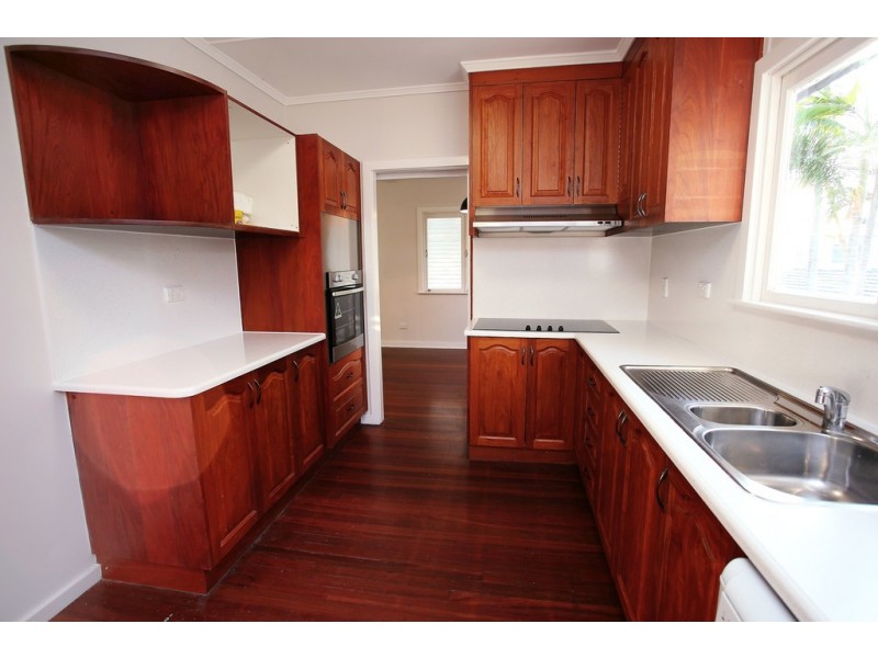 73 Campbell Street, Hermit Park QLD 4812