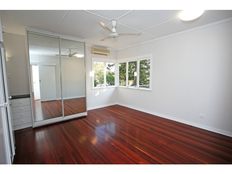 73 Campbell Street, Hermit Park QLD 4812