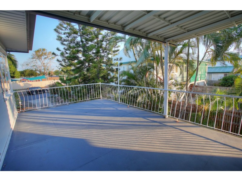 73 Campbell Street, Hermit Park QLD 4812
