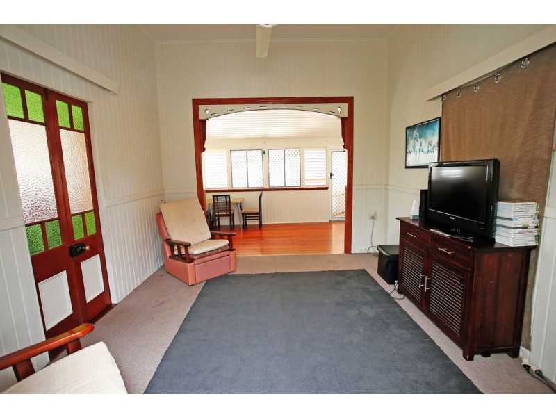 74 Ninth Avenue, Railway Estate QLD 4810