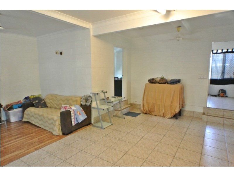 74 Ninth Avenue, Railway Estate QLD 4810