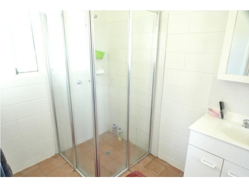 74 Ninth Avenue, Railway Estate QLD 4810