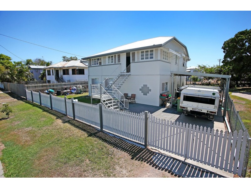 74 Ninth Avenue, Railway Estate QLD 4810