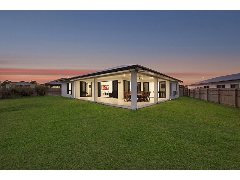 8 Pongamia Parade, Mount Low QLD 4818