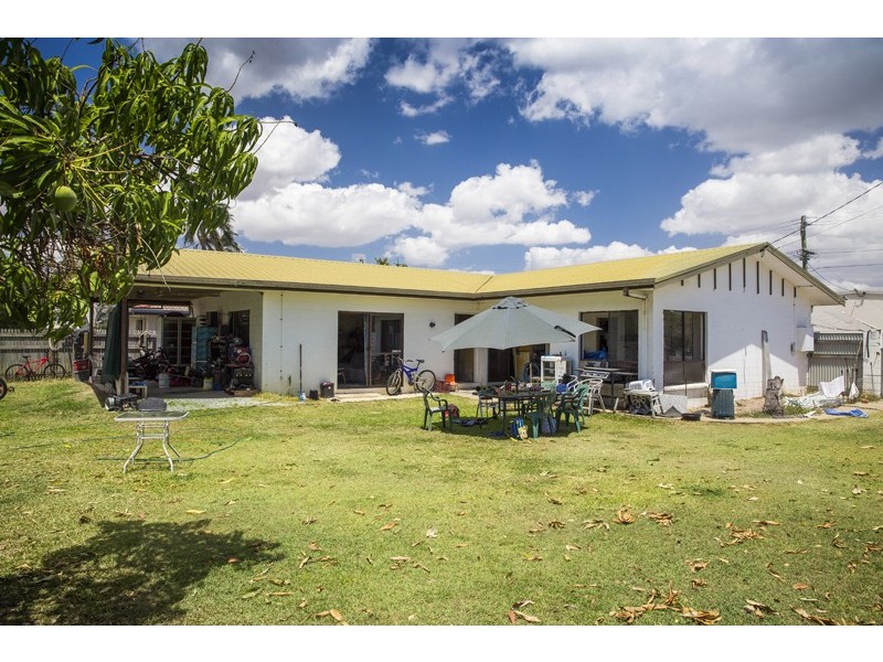 2 Mango Avenue, Mundingburra QLD 4812