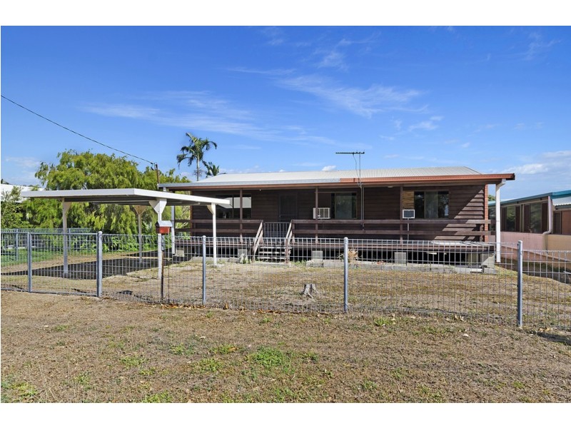 24 Gilliat Street, Wulguru QLD 4811