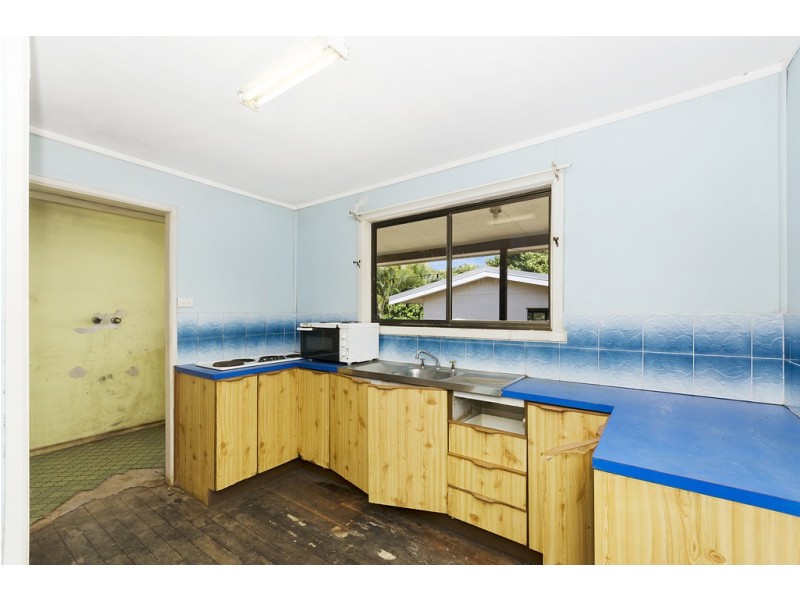 24 Gilliat Street, Wulguru QLD 4811