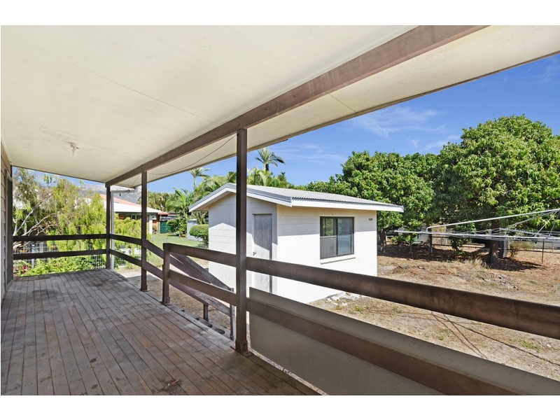 24 Gilliat Street, Wulguru QLD 4811