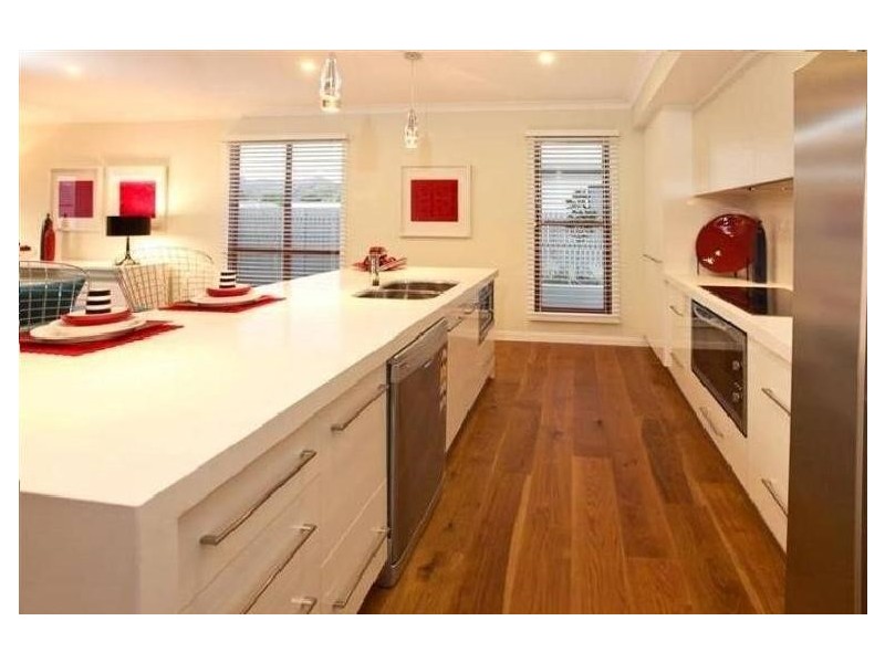 20 River Parks Boulevard, Kelso QLD 4815