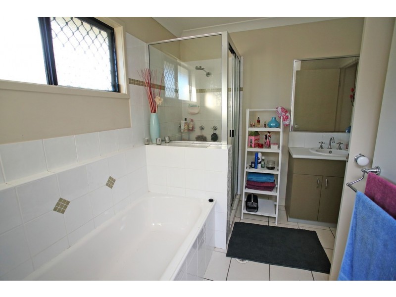 10 Langley Place, Kirwan QLD 4817