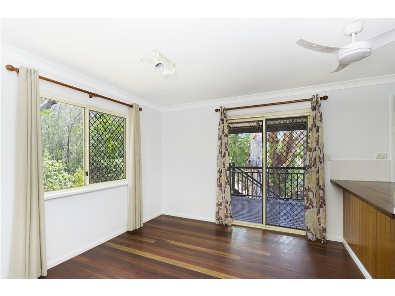 13 Island Street, Saunders Beach QLD 4818