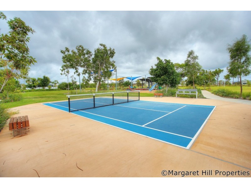 79 Sunhaven Boulevard, Burdell QLD 4818