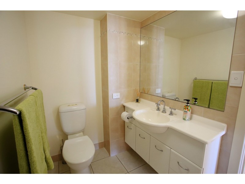 70/1 Stanton Terrace, Townsville City QLD 4810